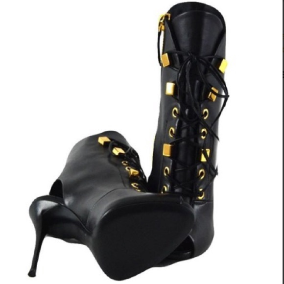 giuseppe zanotti • NEW • cut-out peep toe booties - Picture 5 of 10